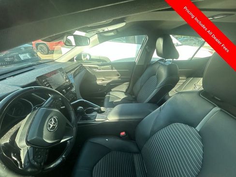 Used 2021 Toyota Camry SE FWD image 9