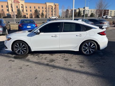 Used 2024 Honda Civic EX-L image 8