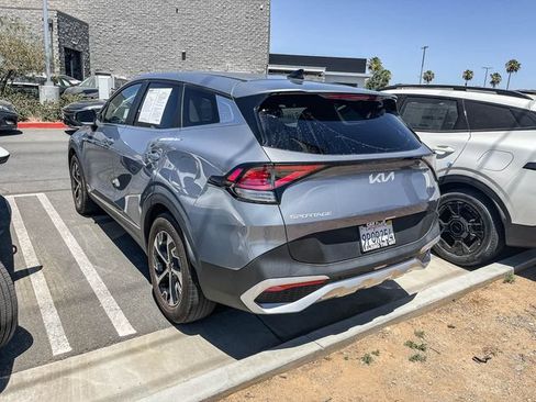 Used 2025 Kia Sportage EX FWD image 10
