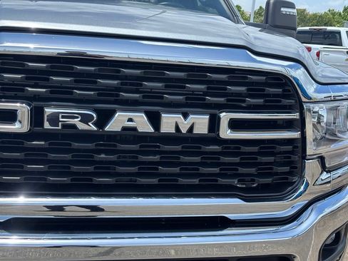 Used 2024 RAM 3500 Big Horn AWD/4WD image 4