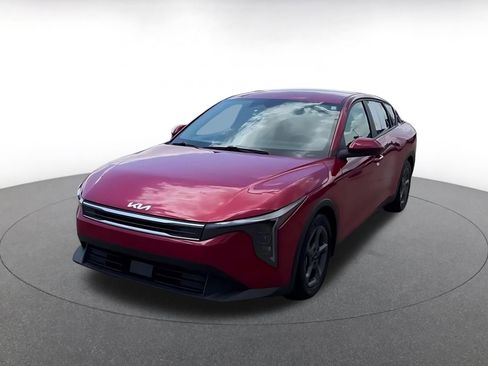 Used 2025 Kia K4 FWD image 3