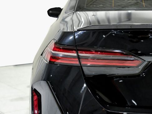 Used 2025 BMW M5 w/ Carbon Package image 50