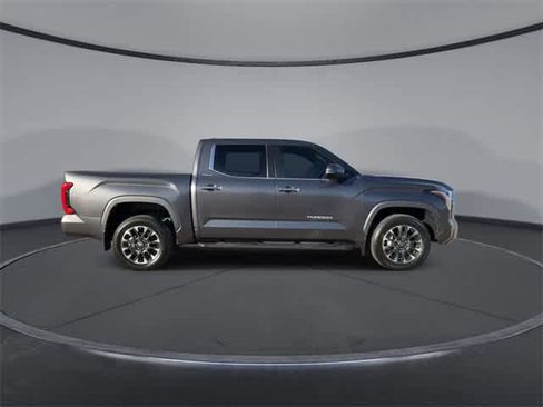 Used 2025 Toyota Tundra Limited image 9