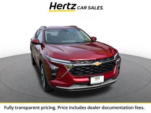 Used 2025 Chevrolet Trax LT w/ LT Convenience Package FWD image 1