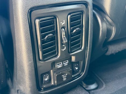 Used 2023 Dodge Durango R/T w/ Blacktop Package AWD/4WD image 25