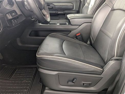 Used 2025 RAM 3500 Limited image 14