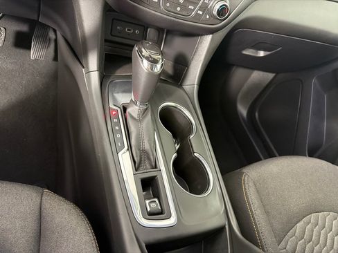 Used 2019 Chevrolet Equinox LT w/ Driver Convenience Package FWD image 18