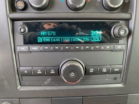 Used 2024 Chevrolet Express 2500 w/ Driver Convenience Package image 21