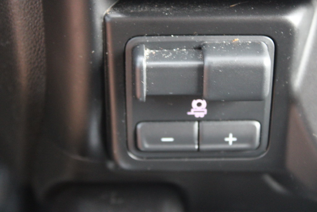 Used 2021 GMC Sierra 1500 AT4 w/ AT4 Preferred Package AWD/4WD image 46
