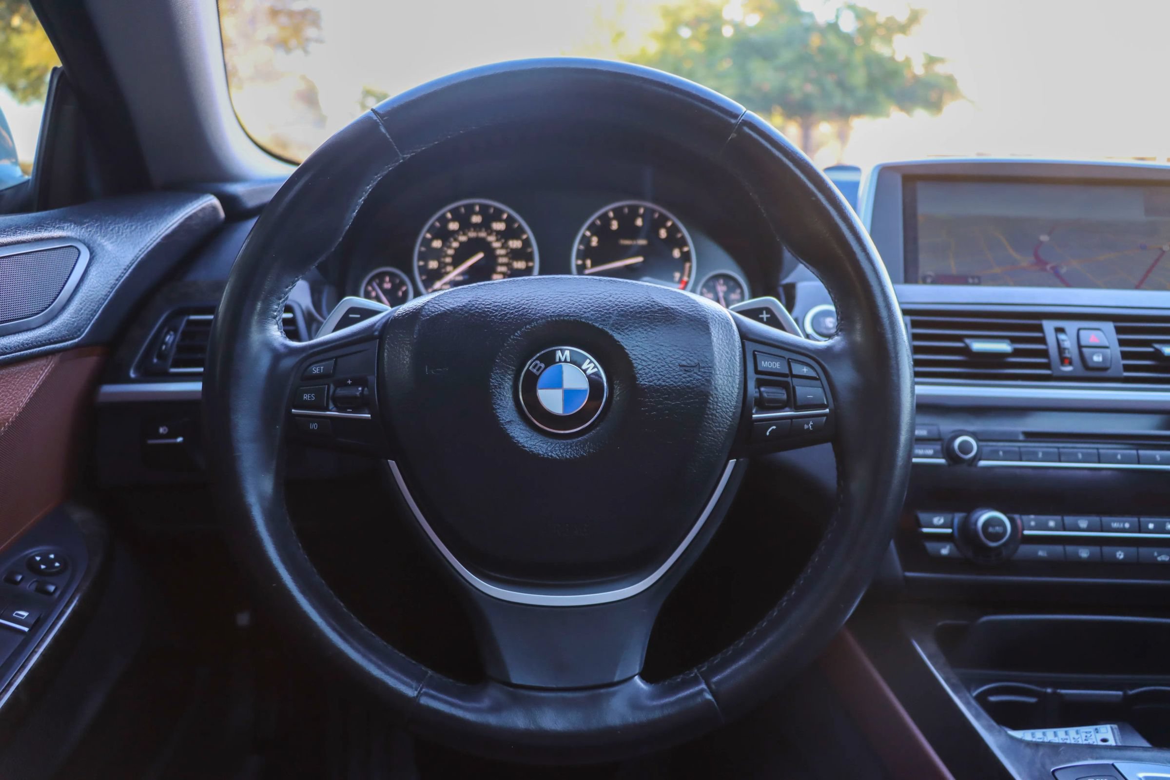 Used 2012 BMW 640i Coupe w/ Premium Sound Pkg RWD image 25