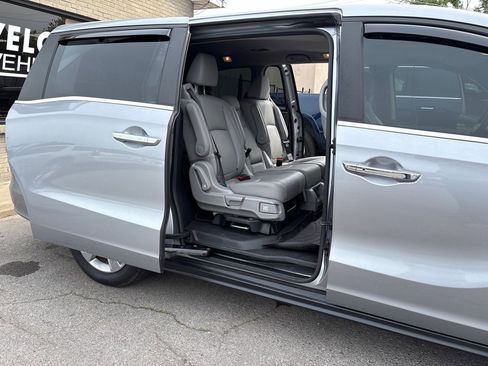 Used 2018 Honda Odyssey EX-L image 20