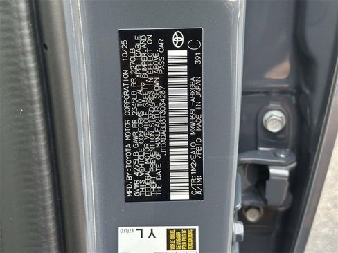 New 2026 Toyota Prius XLE image 27