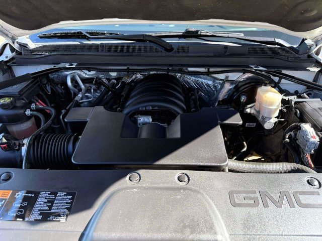 Used 2016 GMC Yukon XL SLT w/ Open Road Package AWD/4WD image 23