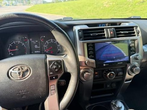 Used 2021 Toyota 4Runner SR5 AWD/4WD image 12