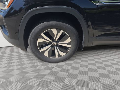 Certified 2026 Volkswagen Atlas Cross Sport SE w/ MDO Package AWD/4WD image 9