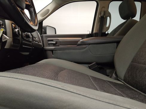 Used 2017 RAM 1500 Big Horn RWD image 17