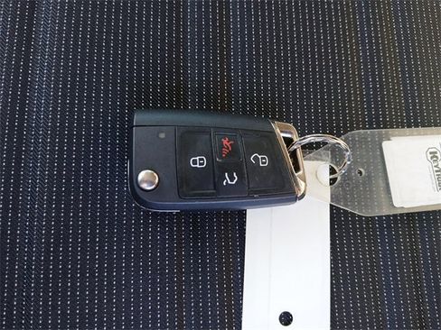 Used 2024 Volkswagen Tiguan S image 40