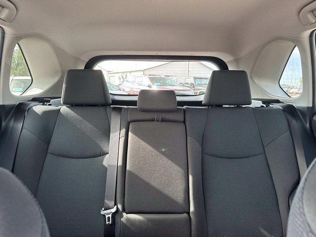 Used 2024 Toyota RAV4 LE AWD/4WD image 33