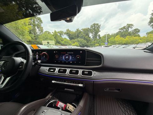 Used 2021 Mercedes-Benz GLE 450 4MATIC image 16
