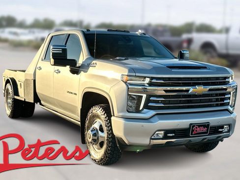 Used 2023 Chevrolet Silverado 3500 High Country w/ Safety Package II image 1