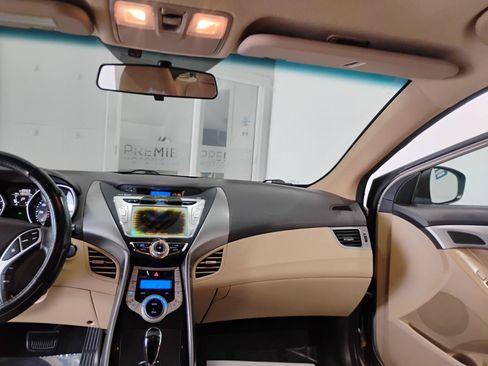 Used 2013 Hyundai Elantra Limited w/ Technology Pkg FWD image 90