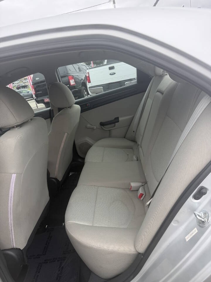 Used 2012 Kia Forte LX FWD image 12