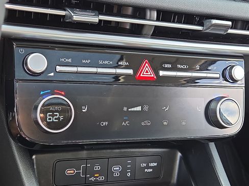 Certified 2025 Hyundai Tucson SEL AWD/4WD image 17