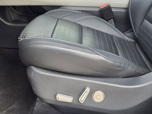 Used 2024 Lincoln Nautilus Reserve w/ Equipment Group 202A image 30