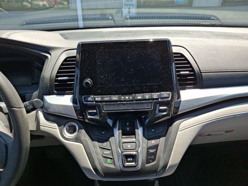 Used 2021 Honda Odyssey EX image 8
