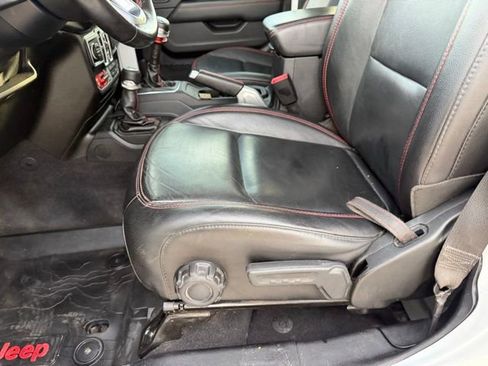 Used 2020 Jeep Gladiator Rubicon w/ LED Lighting Group image 17