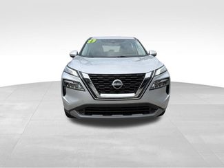 Used 2023 Nissan Rogue SV video 2
