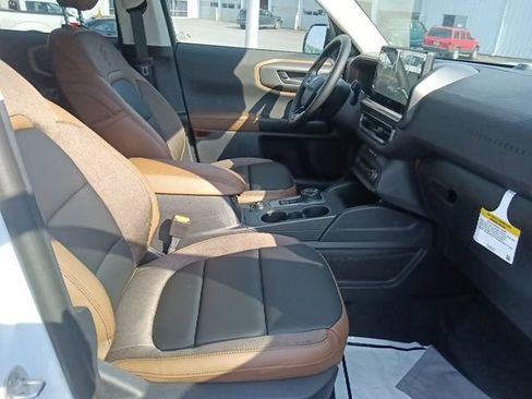 New 2026 Ford Bronco Sport Outer Banks w/ Outer Banks Tech Package+ AWD/4WD image 32