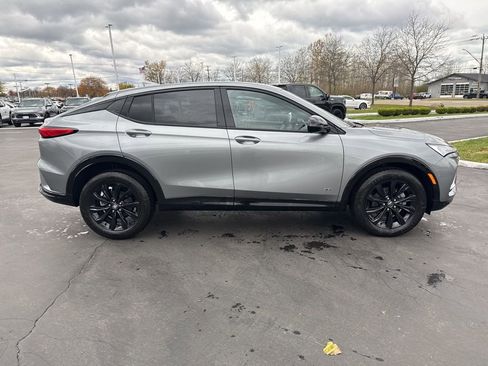 New 2026 Buick Envista Sport Touring image 8