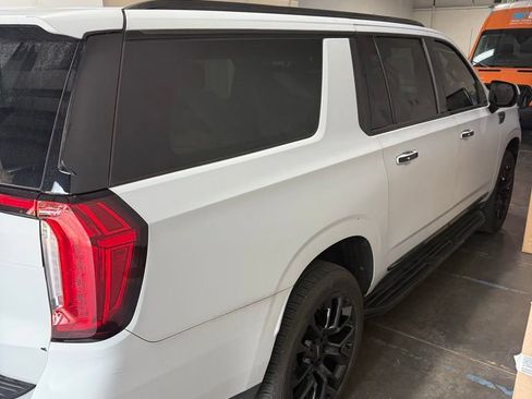 Used 2023 GMC Yukon XL SLT w/ Max Trailering Package RWD image 4