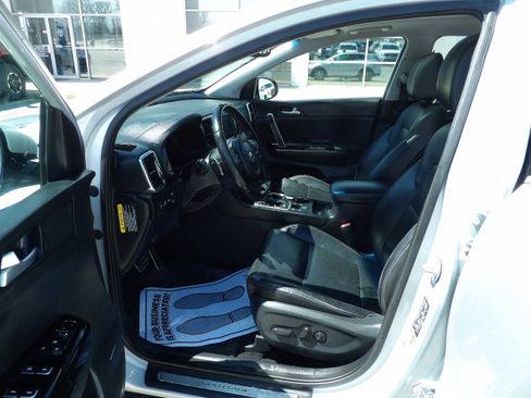 Used 2019 Kia Sportage SX image 10