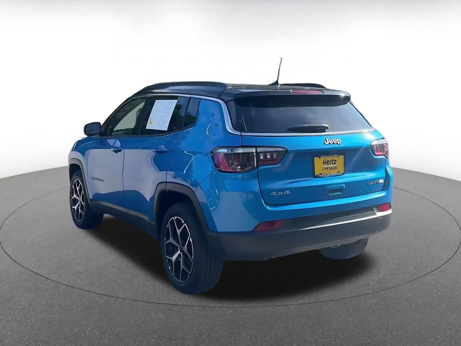Used 2025 Jeep Compass Limited AWD/4WD image 10