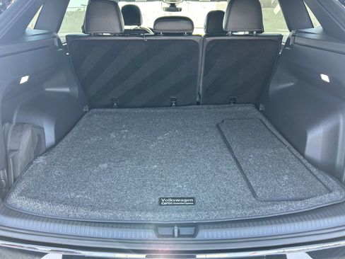 Used 2026 Volkswagen Atlas Cross Sport SE image 31