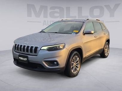 Used 2019 Jeep Cherokee Latitude Plus w/ Comfort/Convenience Group