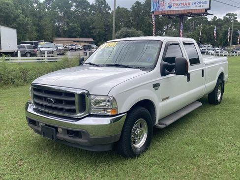 Used 2004 Ford F350 Lariat image 2