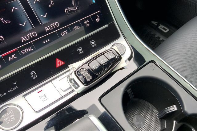 Used 2025 Audi Q7 3.0T Prestige AWD/4WD image 12