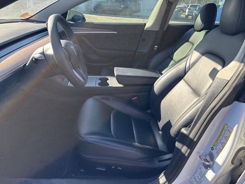 Used 2021 Tesla Model 3 Performance image 8