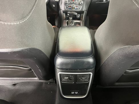 Used 2023 Dodge Charger GT image 36