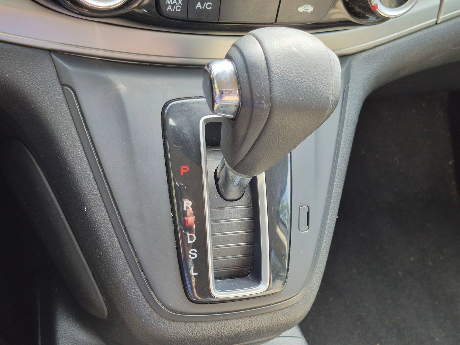 Used 2016 Honda CR-V SE image 25
