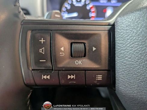 Used 2025 Nissan Rogue SV FWD image 19