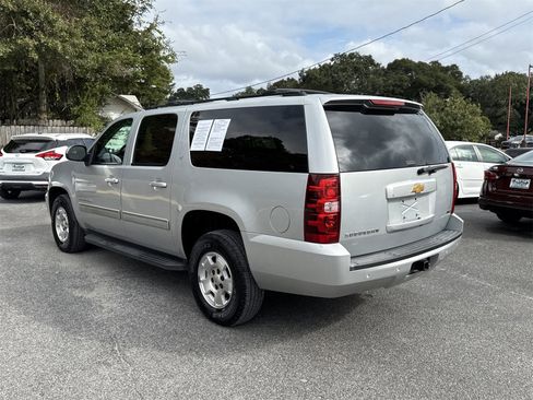 Used 2012 Chevrolet Suburban LT w/ Luxury Package image 4
