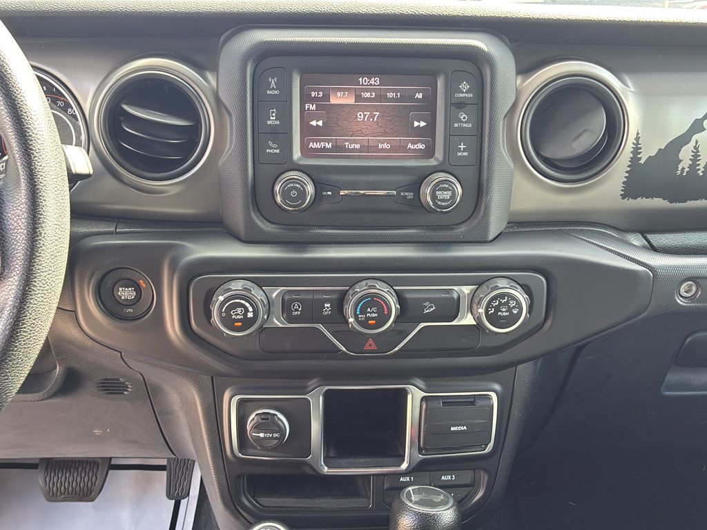 Used 2021 Jeep Wrangler Unlimited Sport AWD/4WD image 29