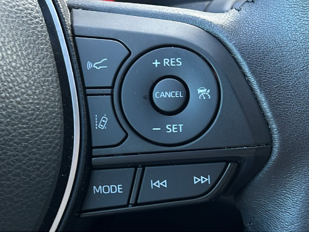 Used 2024 Toyota RAV4 Limited FWD image 21