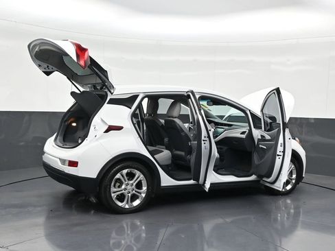 Used 2020 Chevrolet Bolt LT image 31