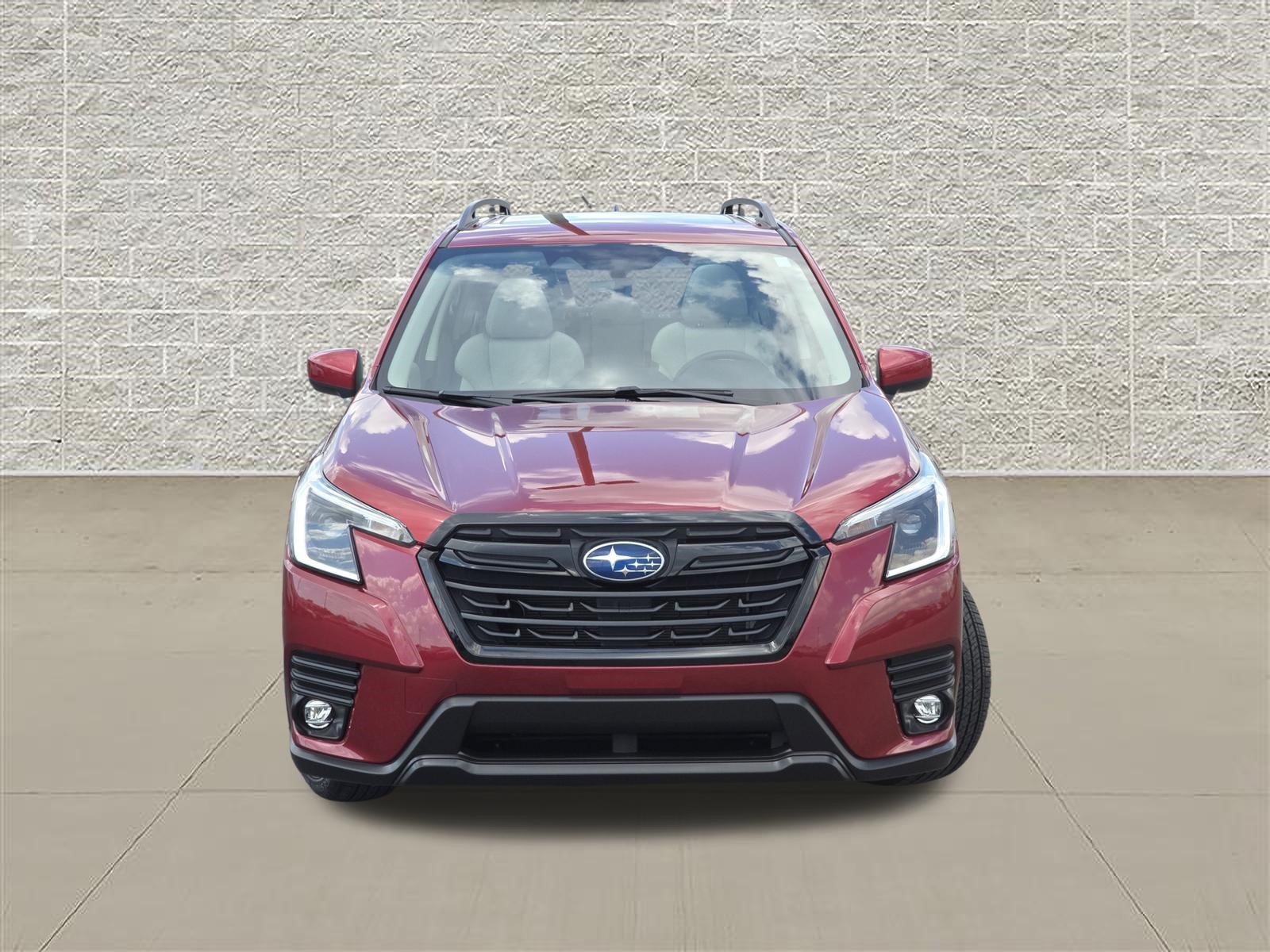 Certified 2024 Subaru Forester Premium AWD/4WD image 2