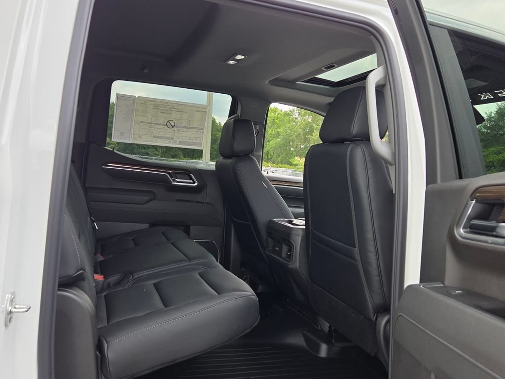 New 2026 Chevrolet Silverado 1500 RST AWD/4WD image 12